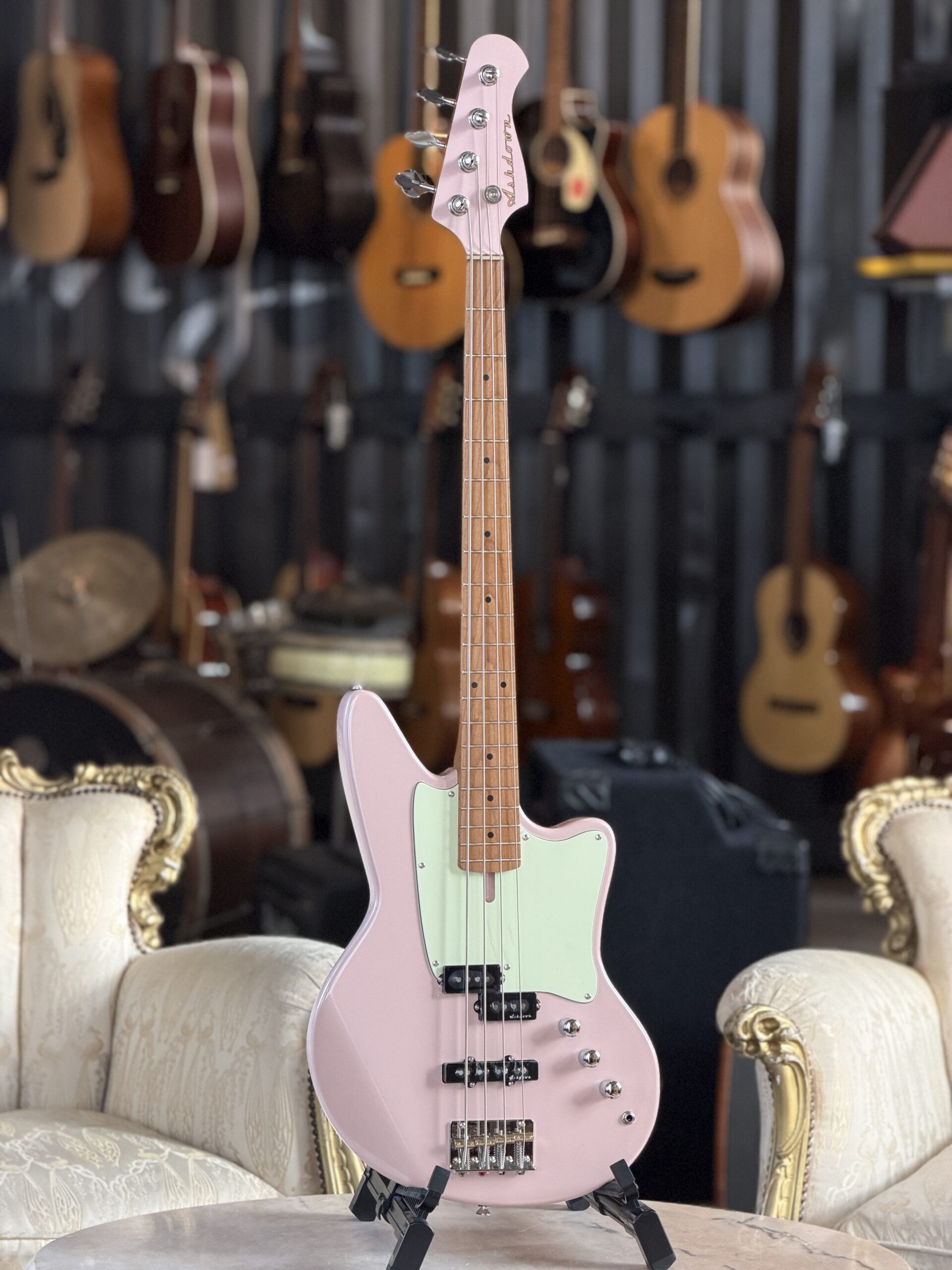 Ashdown The Saint Shell Pink Bass
