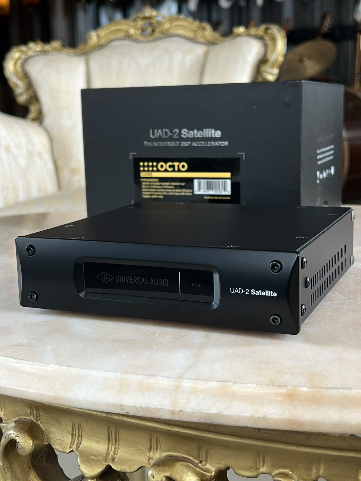 Universal Audio UAD-2 Satellite TB2 Octo